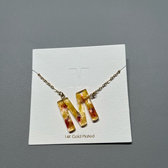 Acrylic “M” pendant necklace - Picture 2 of 4